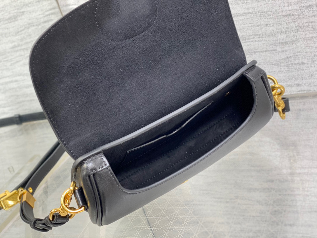 Christian Dior Bobby Bag Größe: 22 * 5 * 17 cm