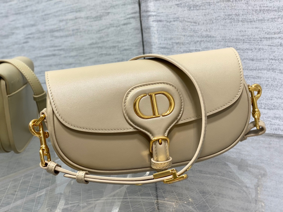 Christian Dior bobby bag  Size：22*5*17cm