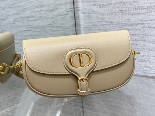 Christian Dior bobby bag  Size：22*5*17cm