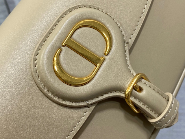 Christian Dior bobby bag  Size：22*5*17cm