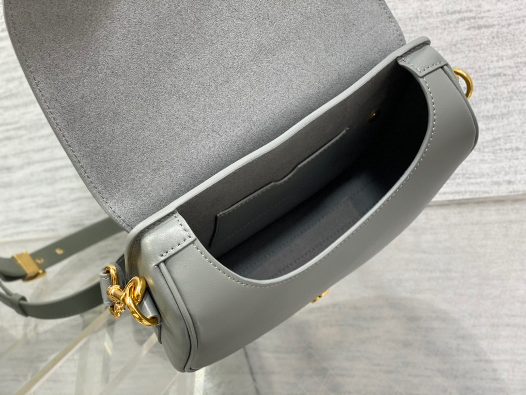 Christian Dior bobby bag  Size：22*17*6cm