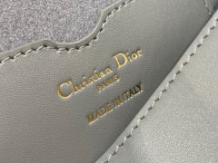 Christian Dior bobby bag  Size：22*17*6cm