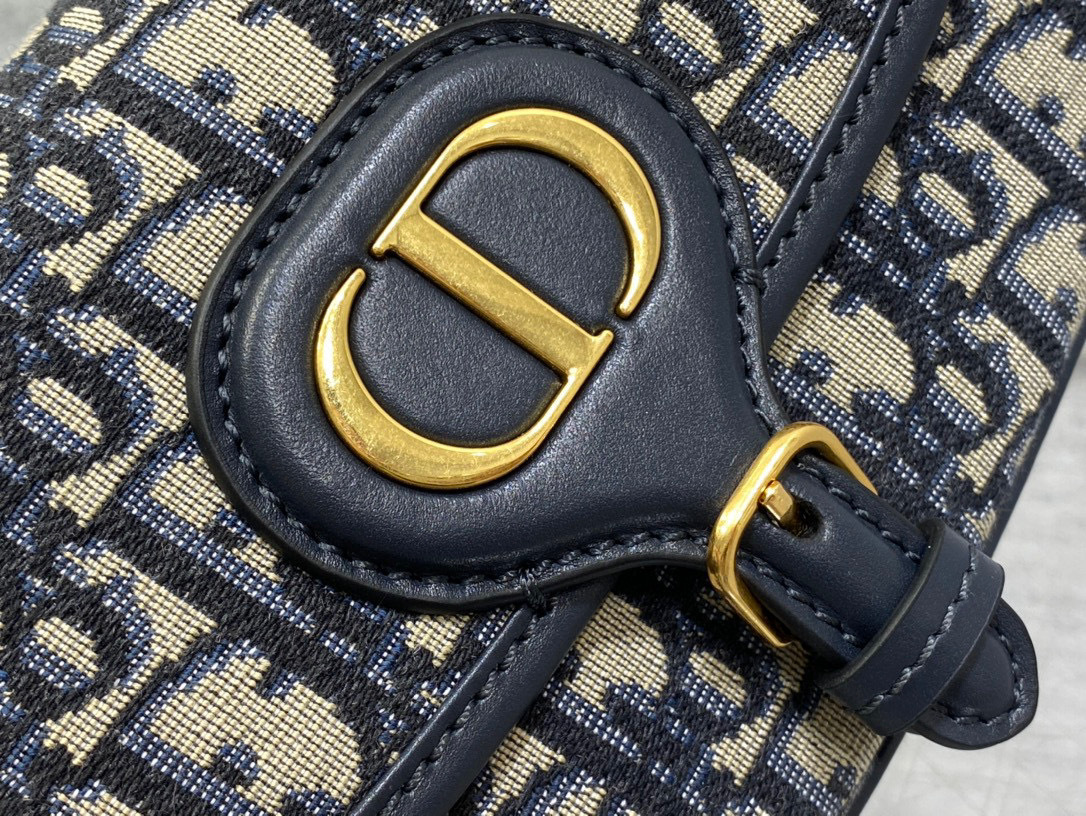 Christian Dior Bobby Bag Größe: 22 * 5 * 17 cm
