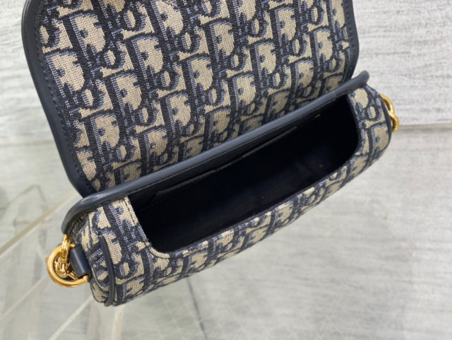Christian Dior Bobby Bag Größe: 22 * 5 * 17 cm