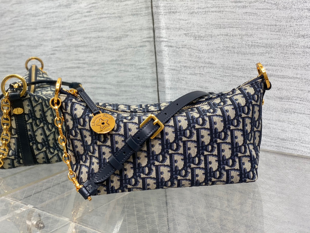 Beg bintang Christian Dior Hobo Saiz：28.5*10*14.5sm