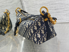 Beg bintang Christian Dior Hobo Saiz：28.5*10*14.5sm
