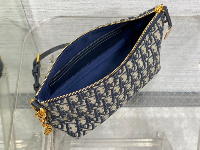 Beg bintang Christian Dior Hobo Saiz：28.5*10*14.5sm