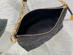 Beg bintang Christian Dior Hobo Saiz：28.5*10*14.5sm