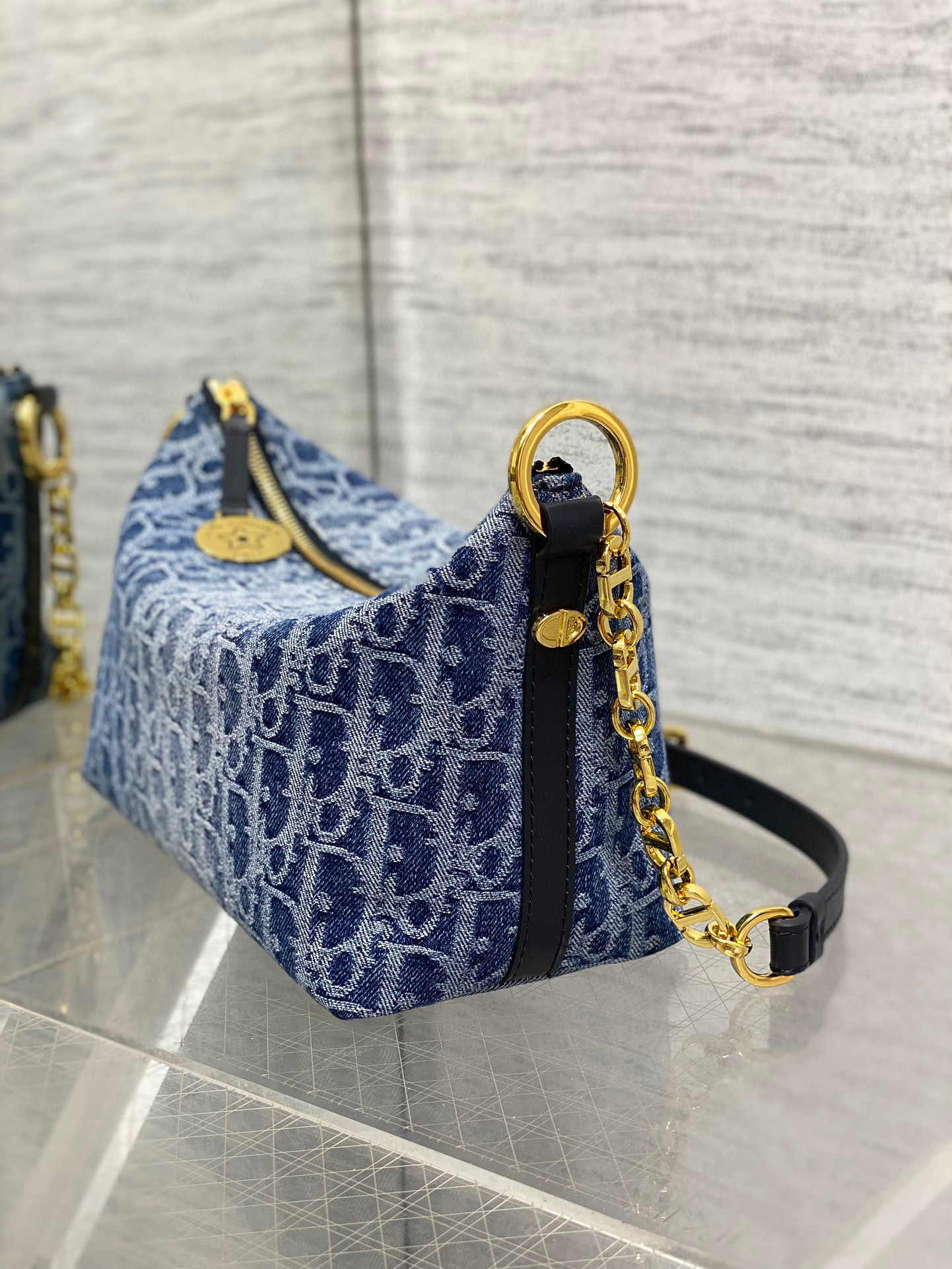 Christian Dior Hobo star bag Size：28.5*10*14.5cm