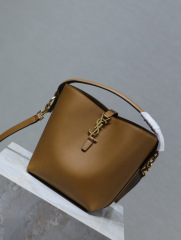 Borsa a secchiello Yves Saint Laurent Dimensioni: 20*17*13cm
