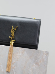 Borsa con frange Yves Saint Laurent Dimensioni: 24*14,5*5 cm