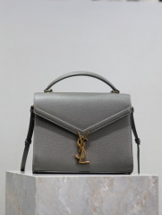 Borsa Cassndra Yves Saint Laurent Dimensioni: 24,5*20*11,5 cm