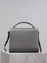 Borsa Cassndra Yves Saint Laurent Dimensioni: 24,5*20*11,5 cm