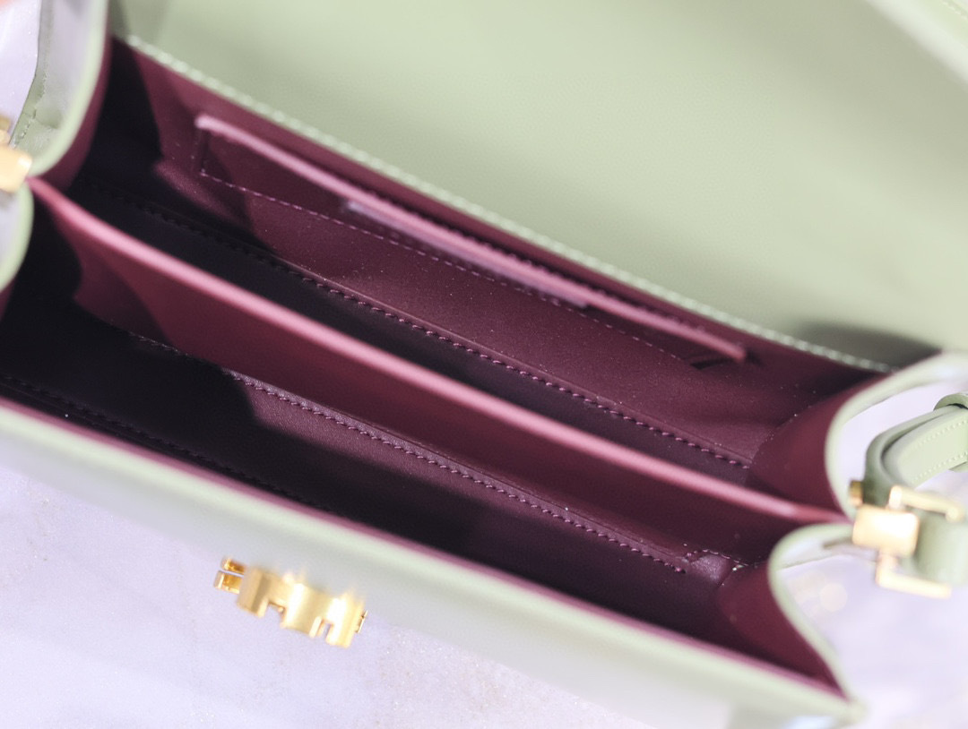 Yves Saint Laurent Cassndra Tasche Größe: 20 * 16 * 7,5 cm