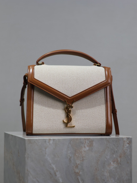 Beg Yves Saint Laurent Cassndra Saiz：20*16*7.5cm
