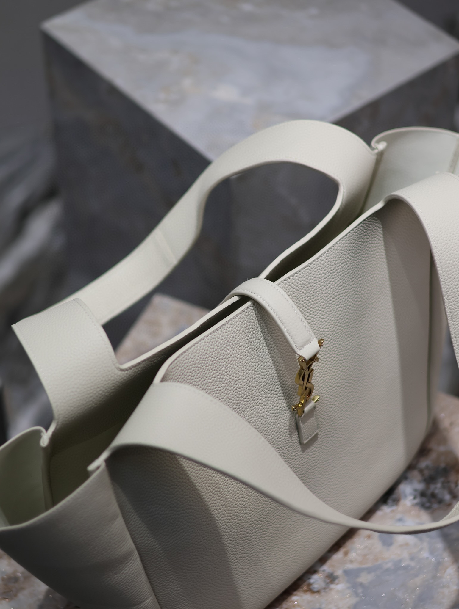 Yves Saint Laurent Nuova borsa della spesa Dimensioni: 50*28*18cm