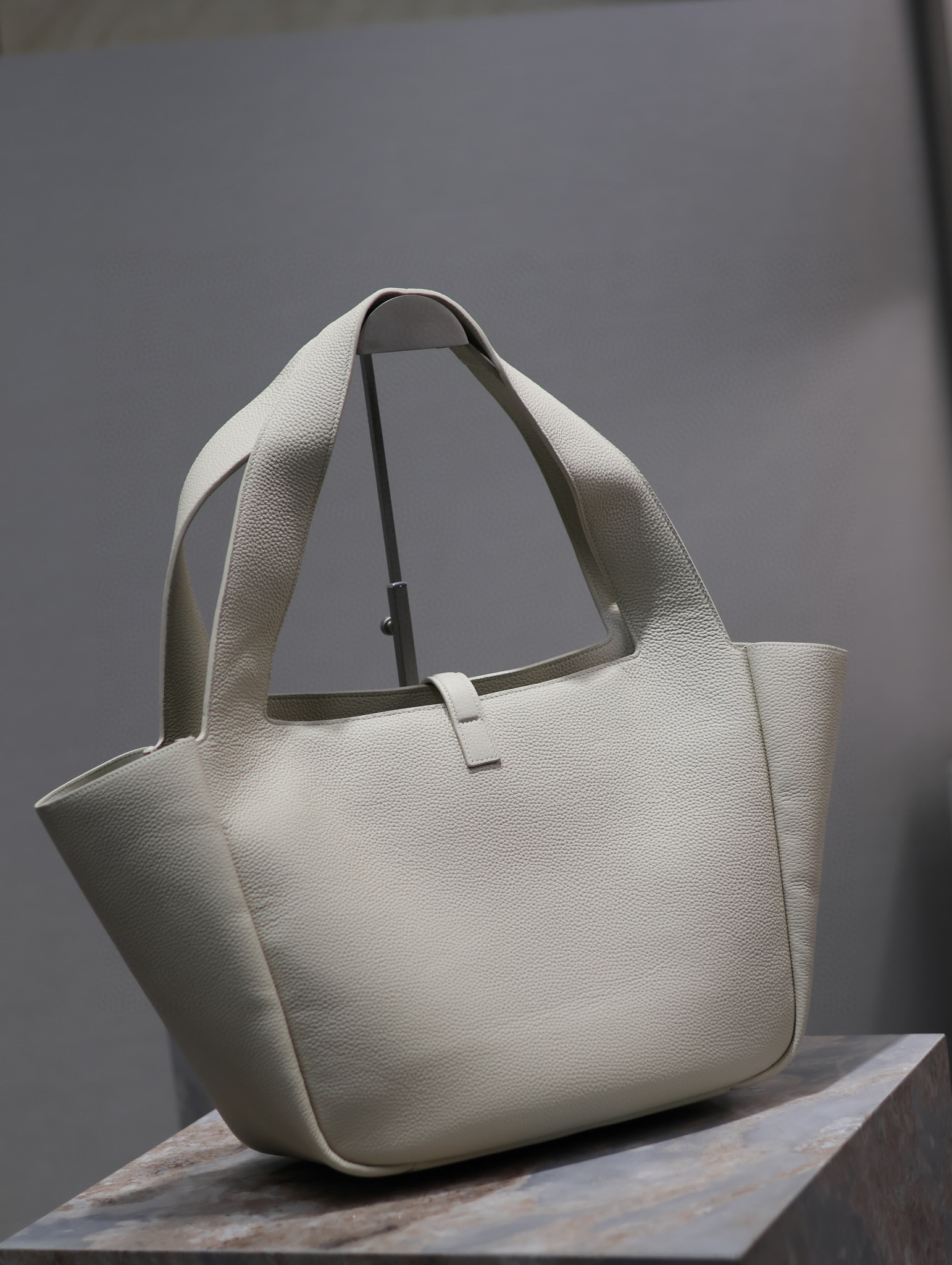 Yves Saint Laurent Nuova borsa della spesa Dimensioni: 50*28*18cm