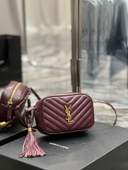 Yves Saint Laurent Neue Handtasche Größe: 15,5 x 10,5 x 5,5 cm