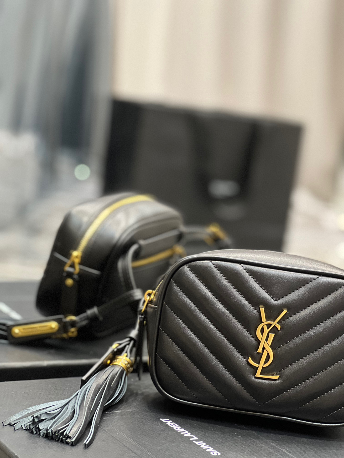 Yves Saint Laurent Beg poket baharu Saiz：15.5*10.5*5.5sm