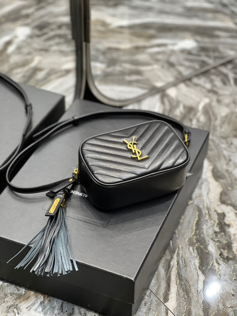 Yves Saint Laurent Beg poket baharu Saiz：15.5*10.5*5.5sm