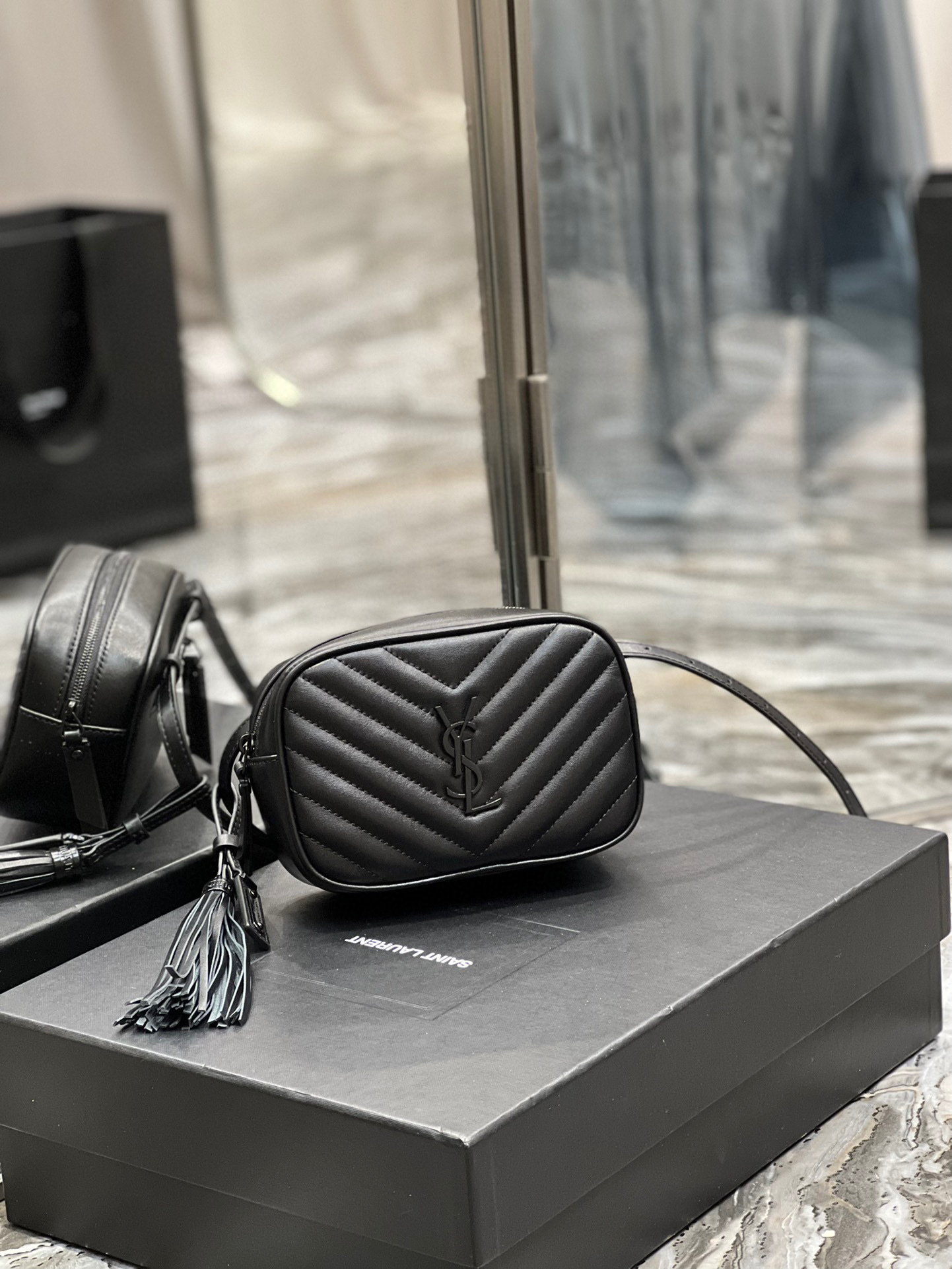 Yves Saint Laurent Nuova borsa tascabile Dimensioni: 15,5*10,5*5,5 cm