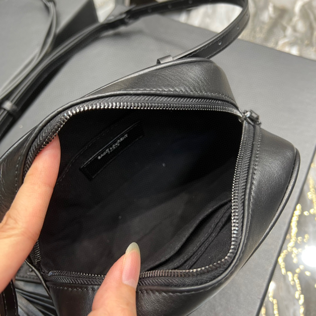 Yves Saint Laurent Nuova borsa tascabile Dimensioni: 15,5*10,5*5,5 cm