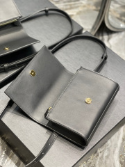Yves Saint Laurent Borsa tascabile regolabile in vita Dimensioni: 18*12*4,5 cm