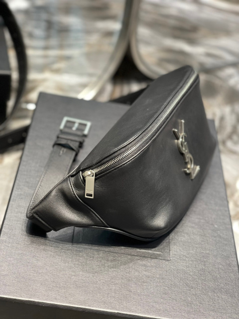 Borsa a tracolla Yves Saint Laurent Dimensioni: 26*12,5*7,5 cm