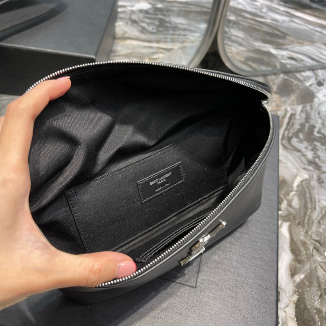 Borsa a tracolla Yves Saint Laurent Dimensioni: 26*12,5*7,5 cm