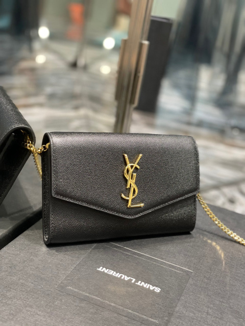 Yves Saint Laurent Mini-Umschlagtasche Größe: 19 x 12 x 4 cm