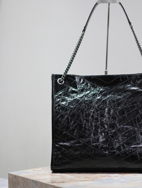 Borsa shopping Niki di Yves Saint Laurent Dimensioni: 39*31,5*12,5 cm