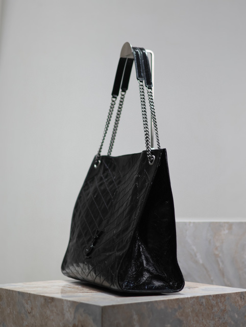 Borsa shopping Niki di Yves Saint Laurent Dimensioni: 39*31,5*12,5 cm