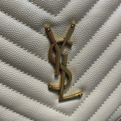 Yves Saint Laurent Vinyl-Tasche Größe: 17 * 17 * 5,5 cm