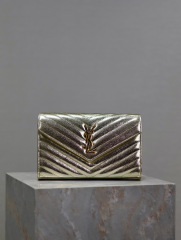 Borsa a busta Yves Saint Laurent Dimensioni: 22,5*14*4cm
