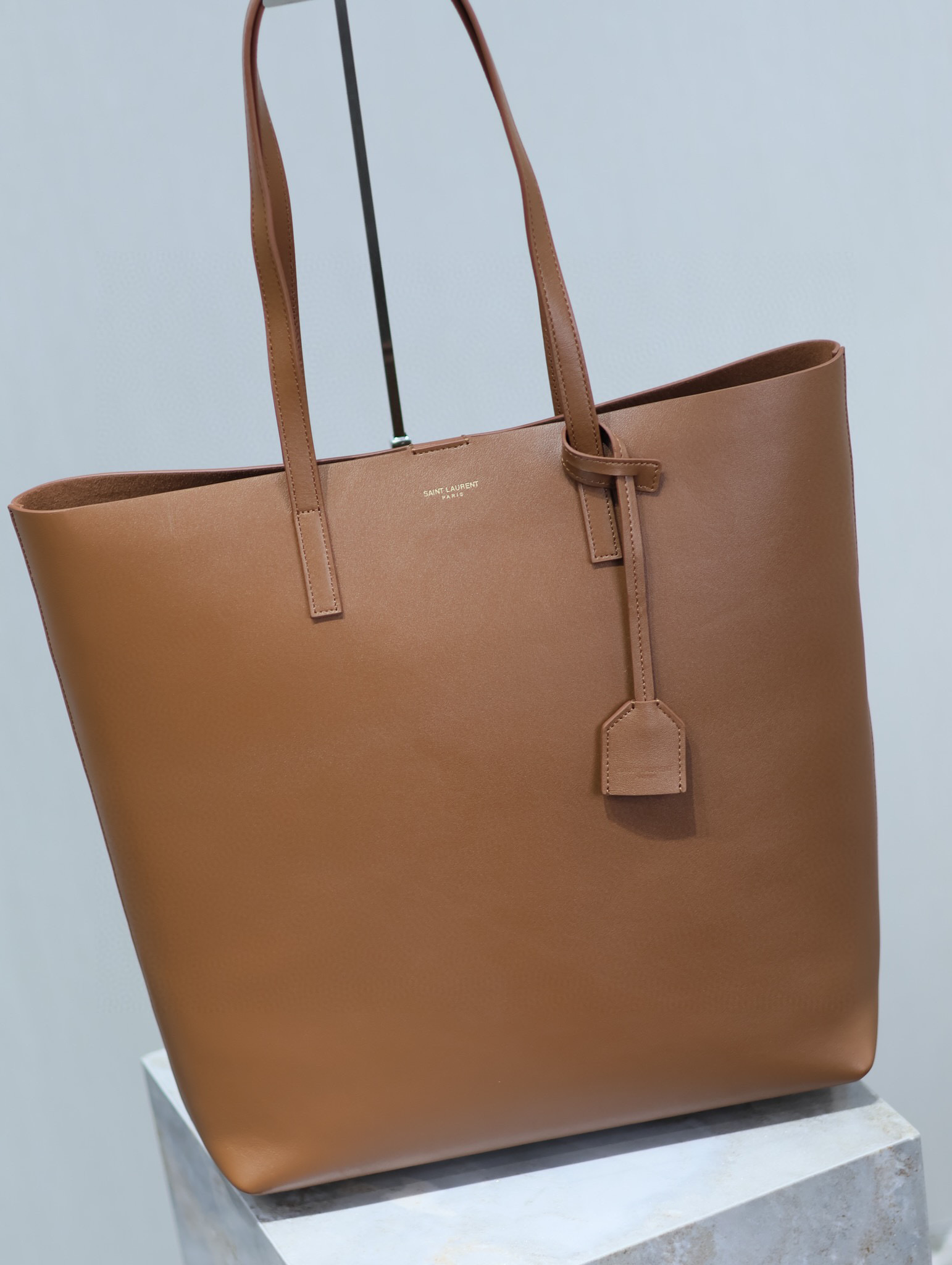 Borsa tote Yves Saint Laurent Dimensioni: 32,5 * 35 * 10,5 cm
