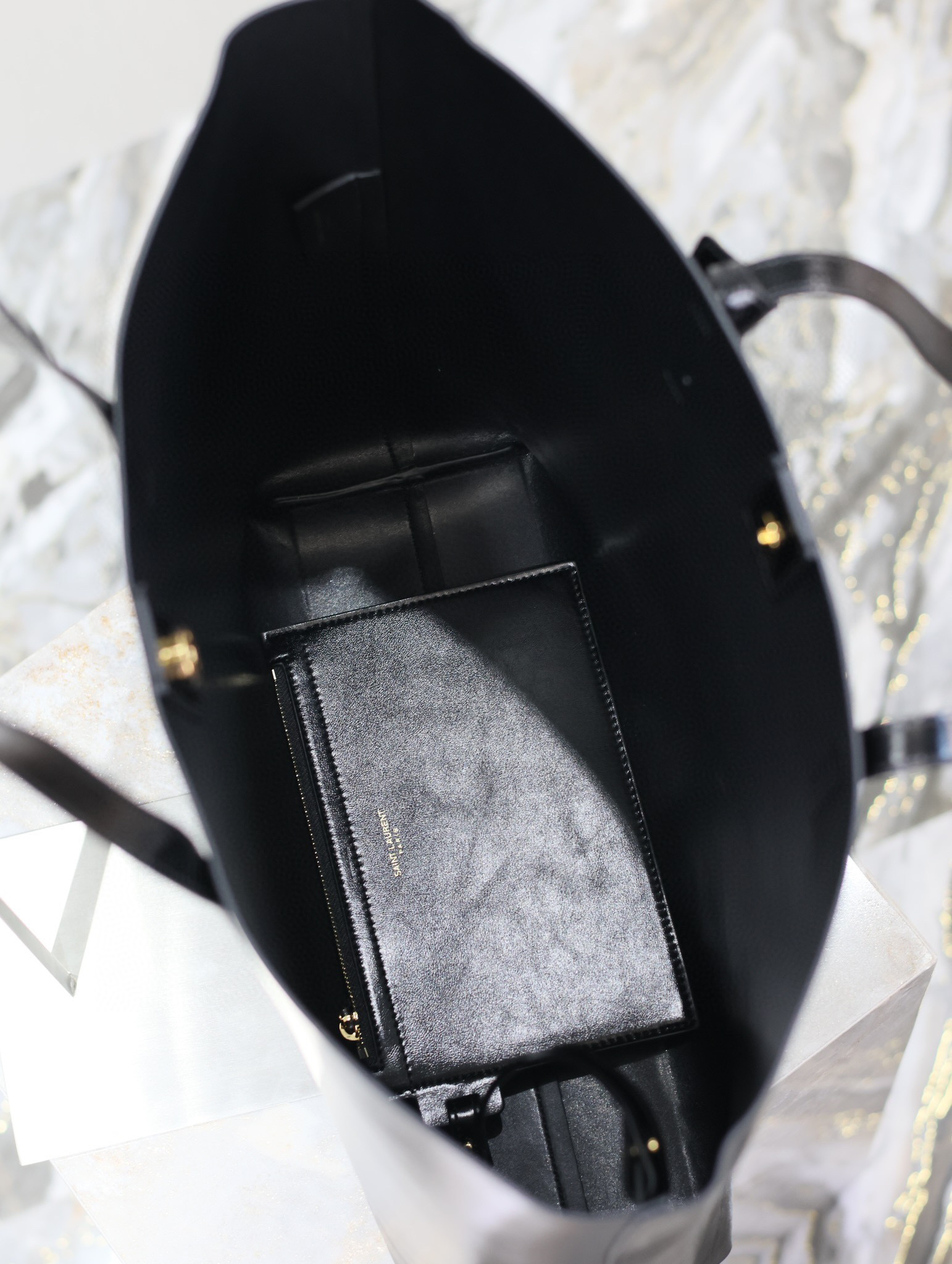 Borsa tote Yves Saint Laurent Dimensioni: 32,5 * 35 * 10,5 cm