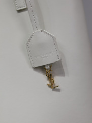 Einkaufstasche von Yves Saint Laurent, Größe: 25 x 28 x 8 cm