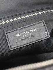 Yves Saint Laurent Umhängetasche Größe: 26 * 14 * 14,5 cm