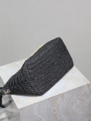 Yves Saint Laurent Umhängetasche Größe: 26 * 14 * 14,5 cm