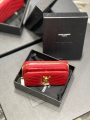 Yves Saint Laurent Monogramm-Tasche Größe: 12 x 10 x 3 cm