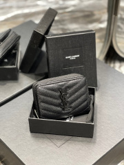 Yves Saint Laurent Monogramm-Tasche Größe: 12 x 10 x 3 cm