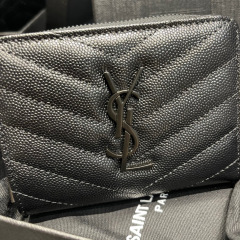 Yves Saint Laurent Monogramm-Tasche Größe: 12 x 10 x 3 cm