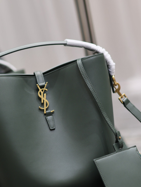 Borsa a secchiello Yves Saint Laurent Dimensioni: 26*20*12cm
