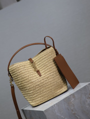 Yves Saint Laurent Beuteltasche Größe: 20 * 25 * 16 cm