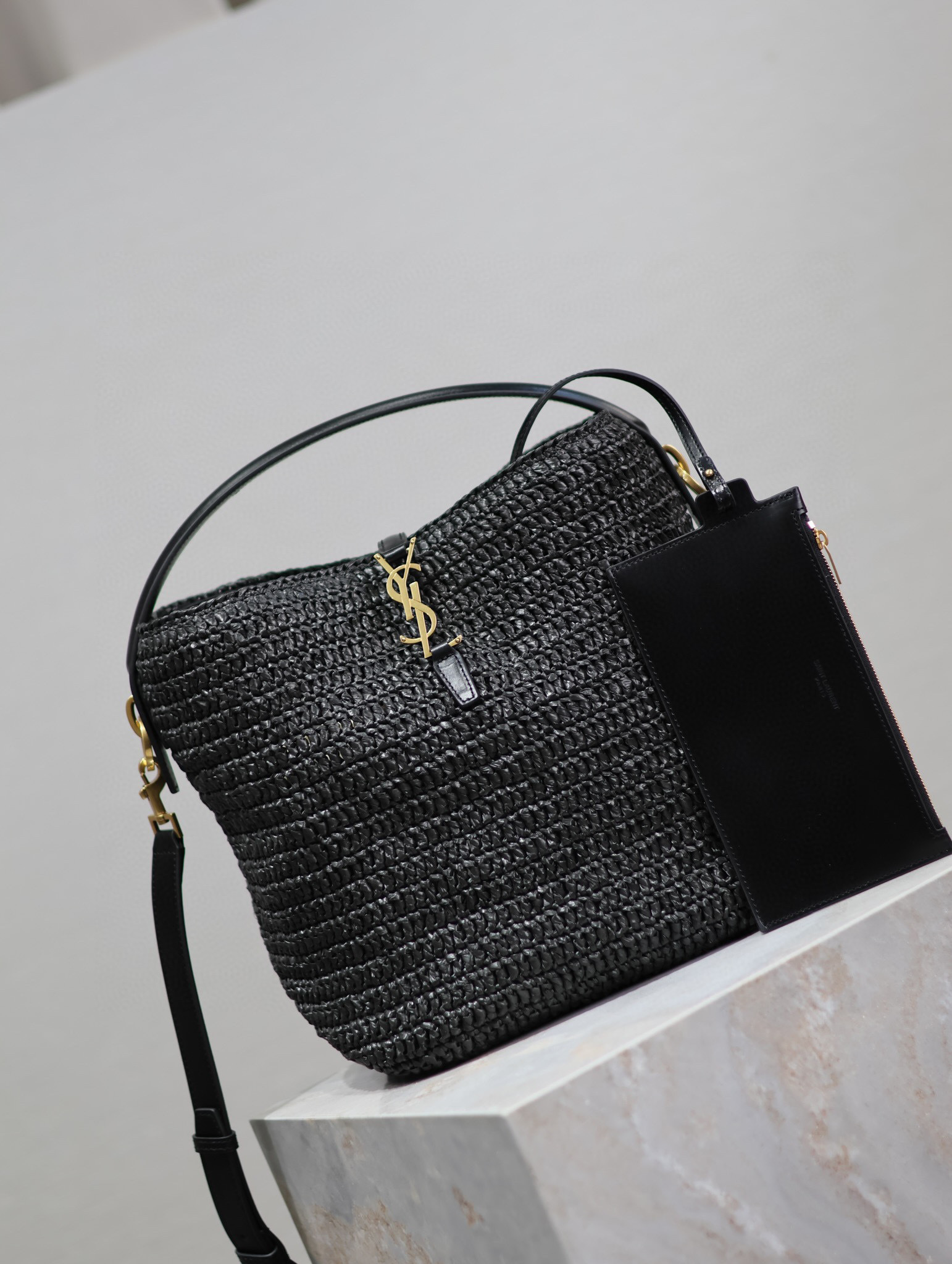 Yves Saint Laurent Bucket bag Size：20*25*16cm