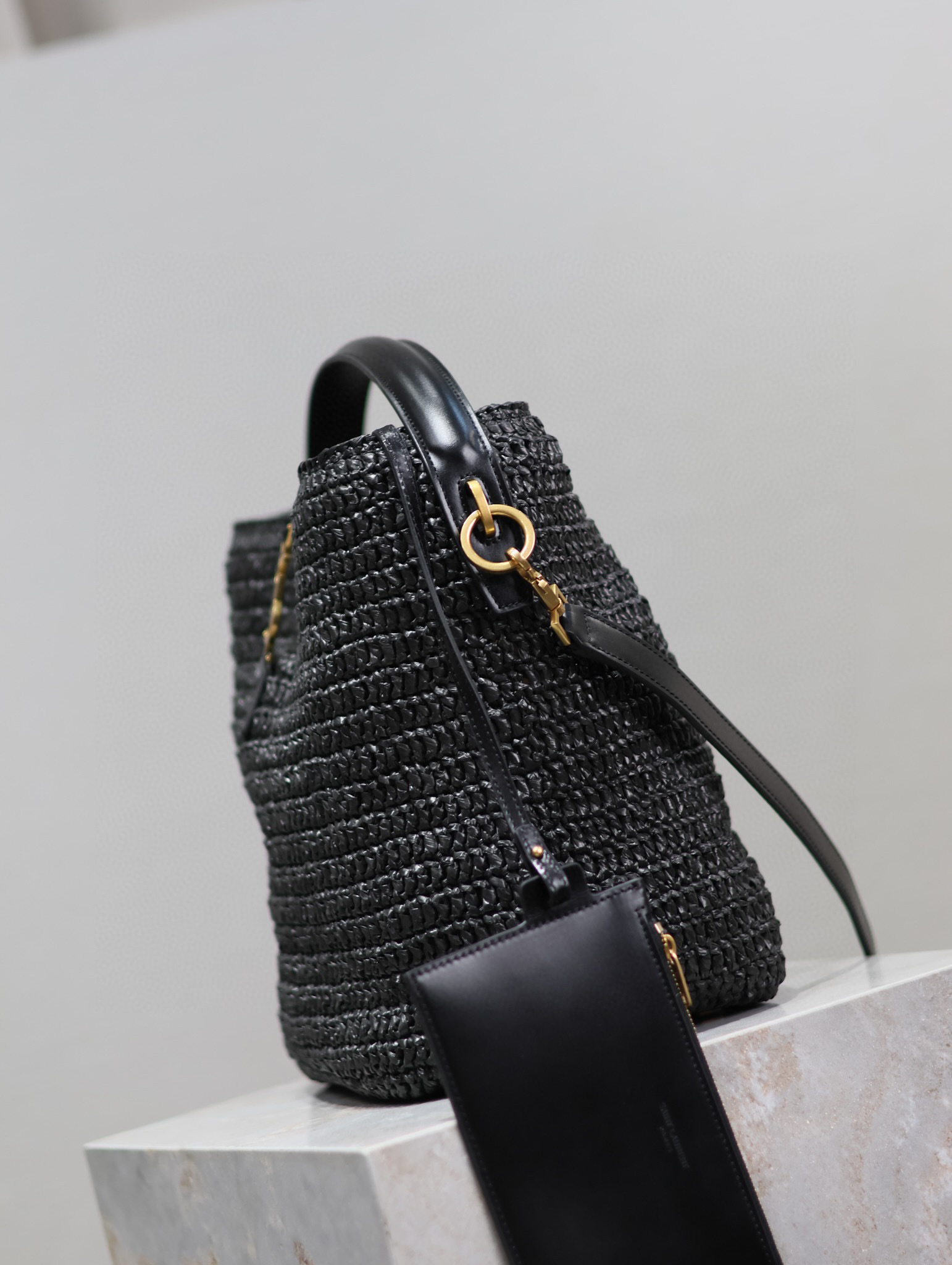 Yves Saint Laurent Bucket bag Size：20*25*16cm