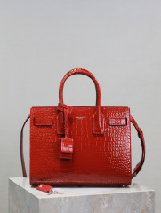 Yves Saint Laurent 扩展文件包 尺寸：26*20.5*12.5cm