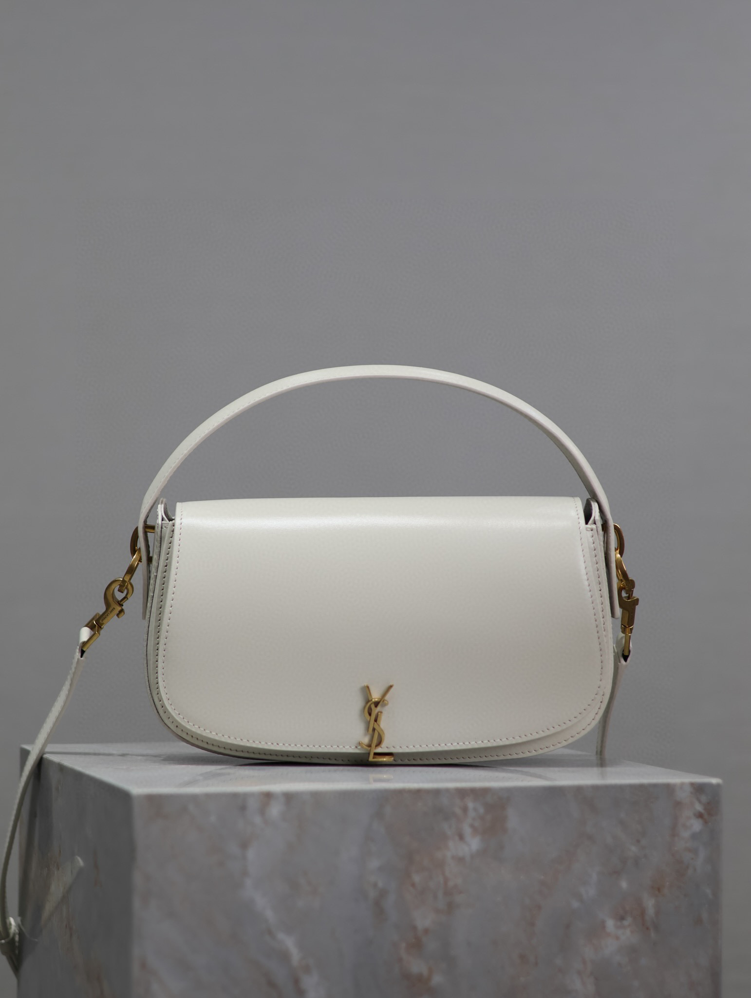 Borsa Yves Saint Laurent voltaire Dimensioni: 24*15*5cm