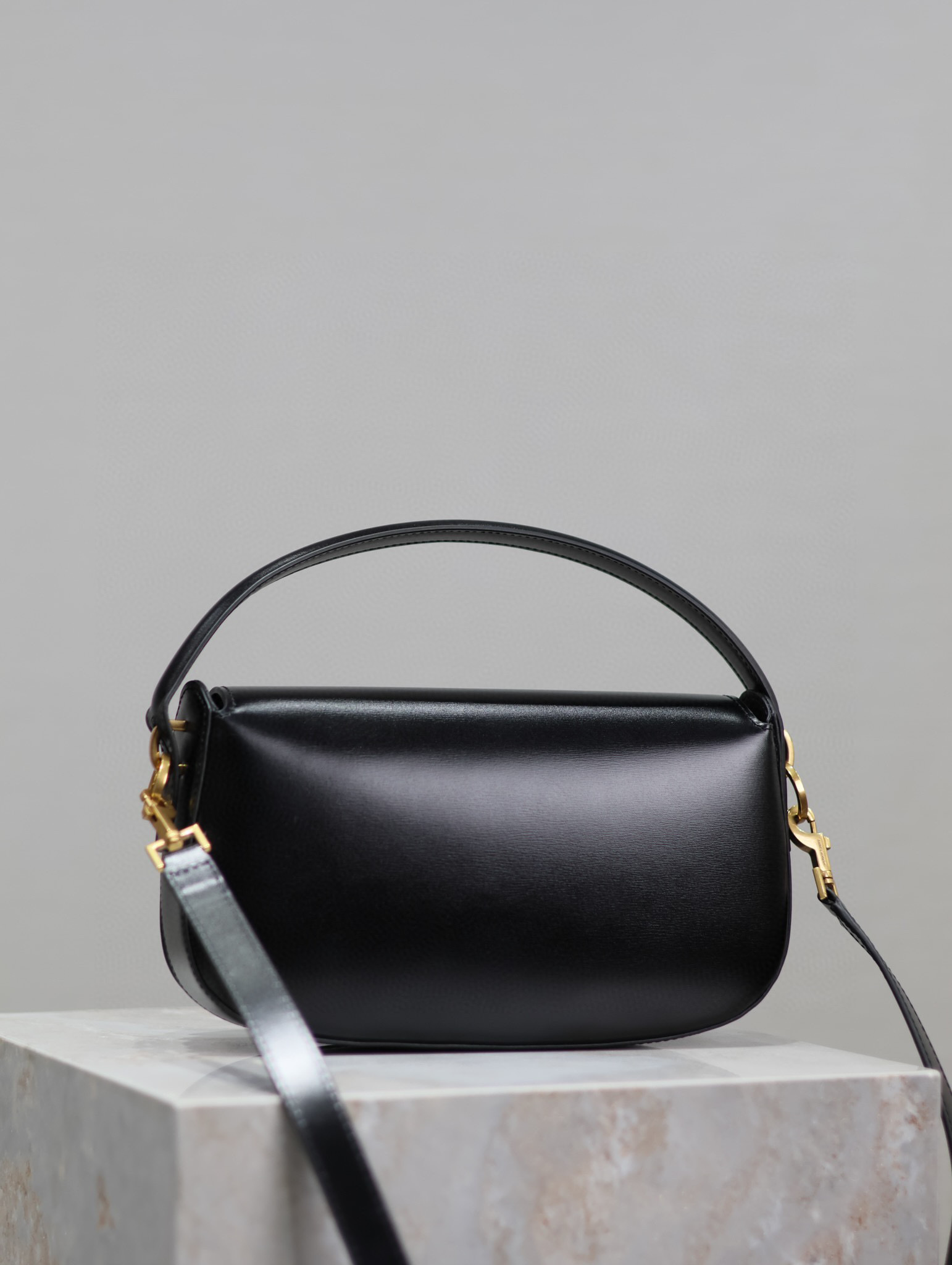 Borsa Yves Saint Laurent voltaire Dimensioni: 24*15*5cm