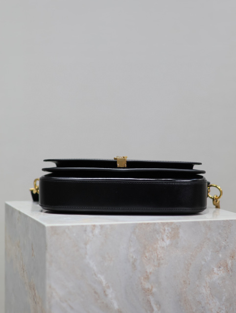 Borsa Yves Saint Laurent voltaire Dimensioni: 24*15*5cm